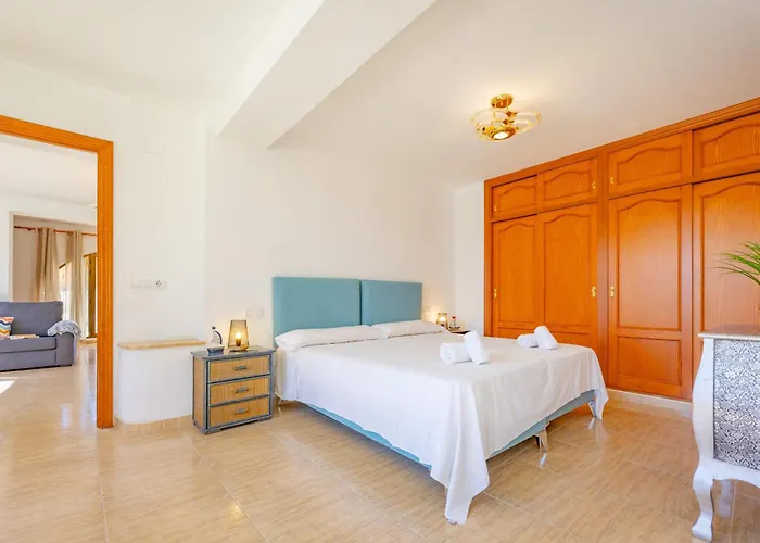 Cronos - Plusholidays