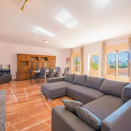 Villa Cronos - Plusholidays *