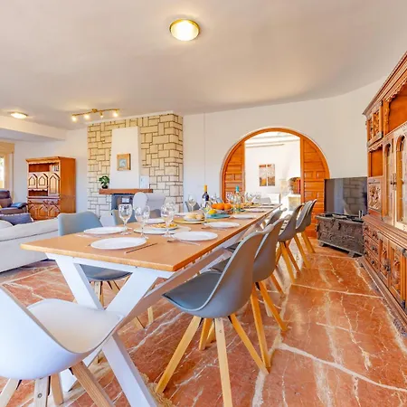 Villa Cronos - Plusholidays