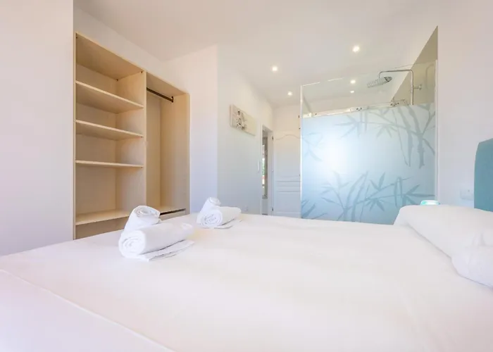 Cronos - Plusholidays Ifach