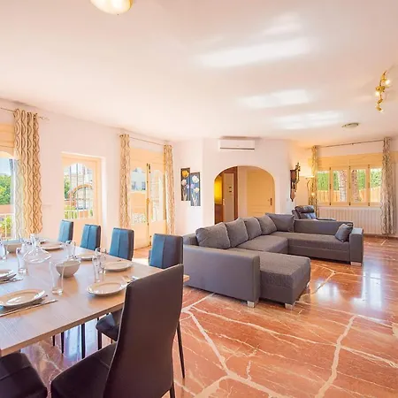 Cronos - Plusholidays *